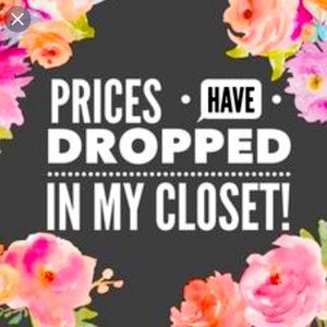 Poshmark Closet Cleanout! Shipping specials!